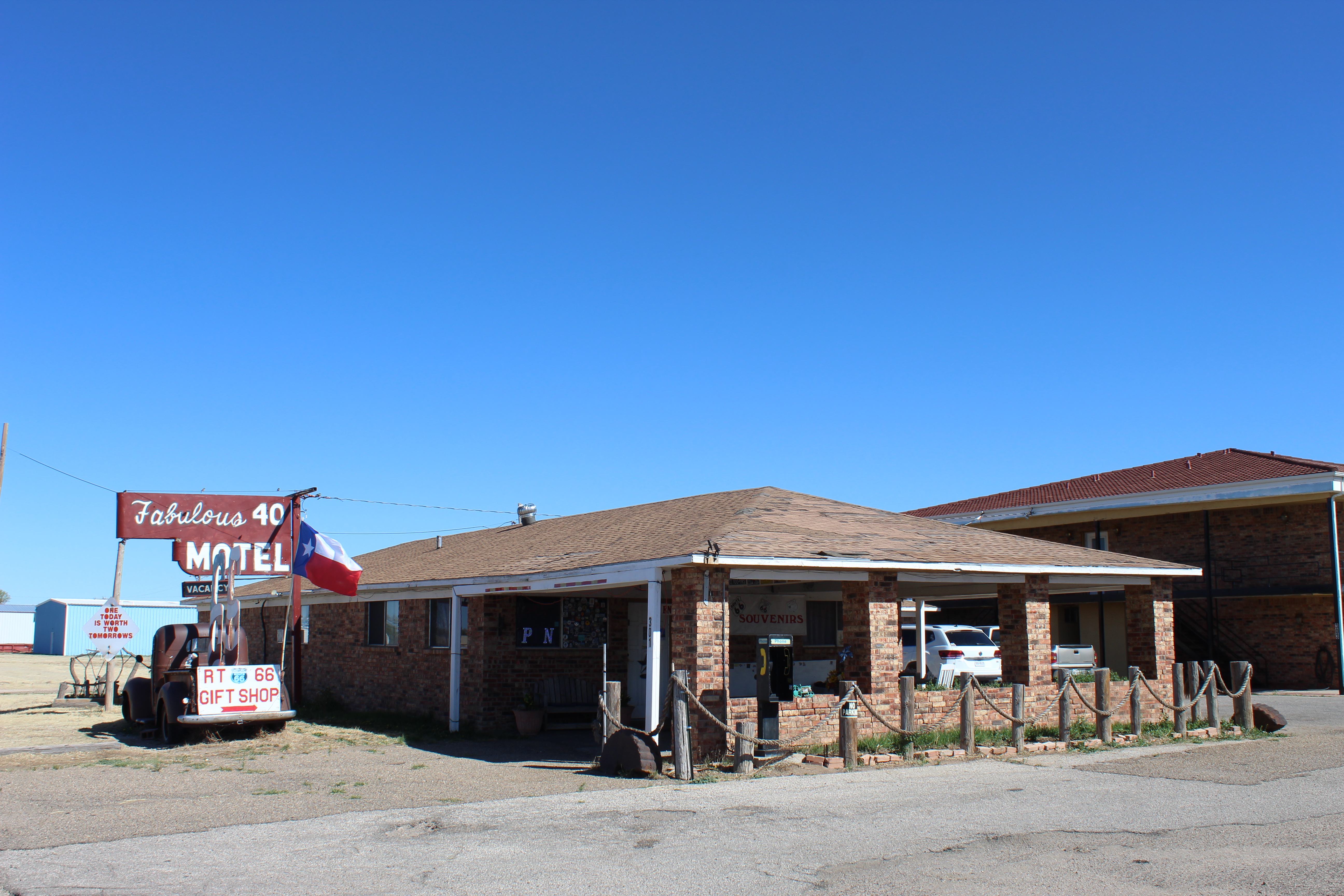 Fabulous 40 Motel in Adrian, Texas