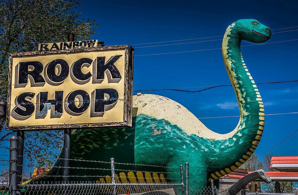 Rainbow Rock Shop in Holbrook, Arizona