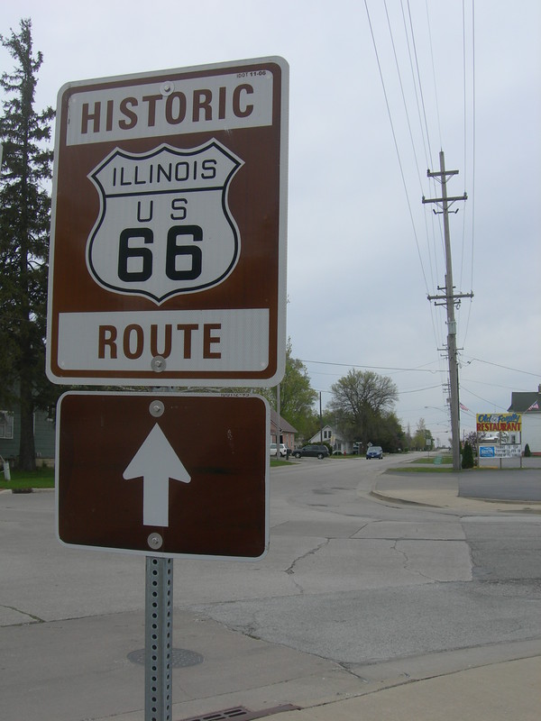 Dwight Sign in Dwight, Illinois
