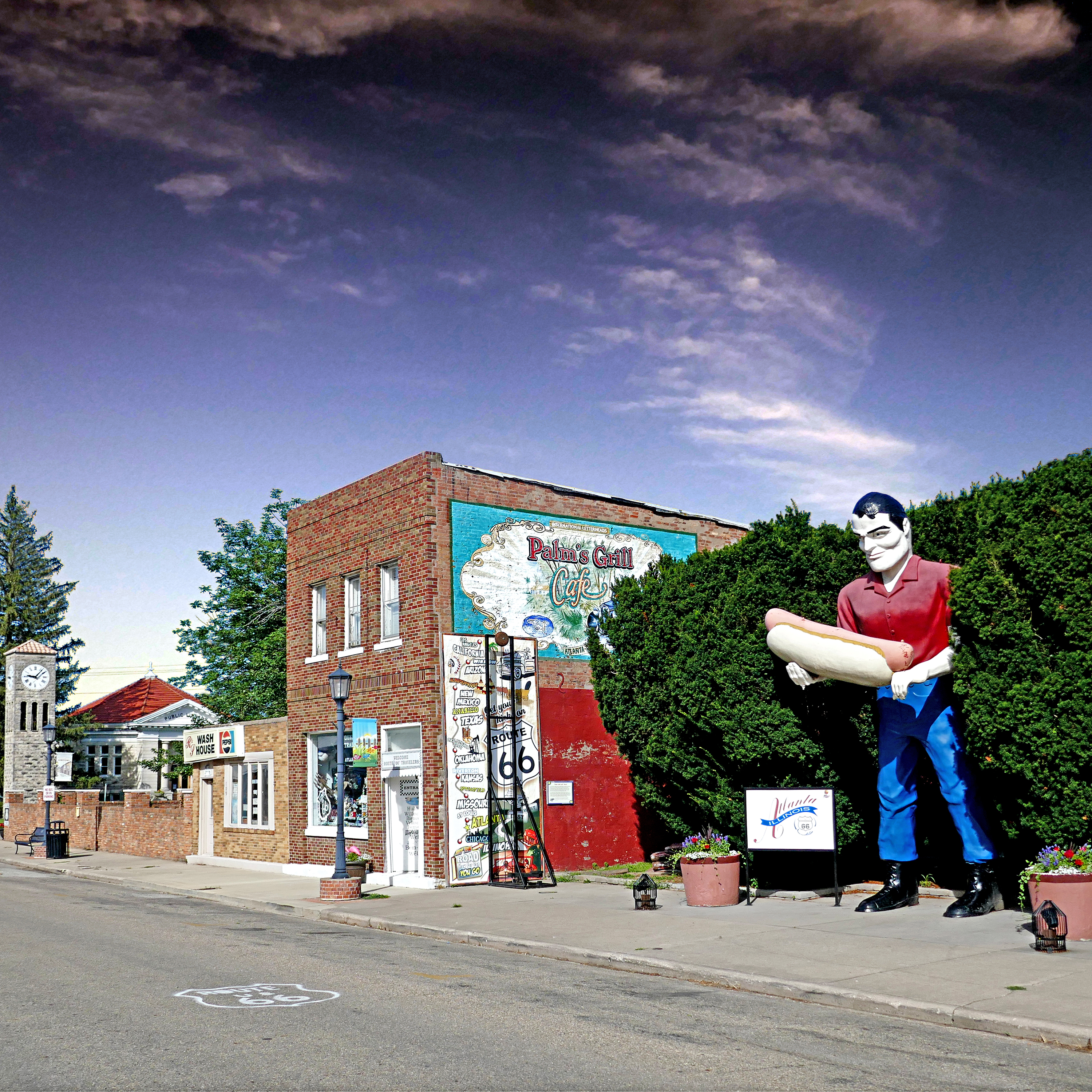 Paul Bunyan Statue in Atlanta, Illinois